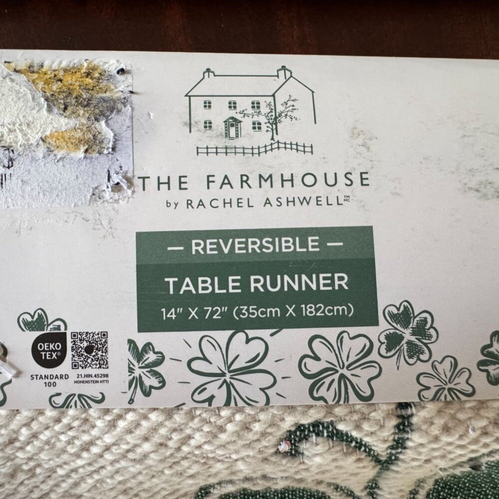 The Farmhouse St Patricks Day Table Runner Reversible Shamrocks Home Decor - Picture 10 of 12